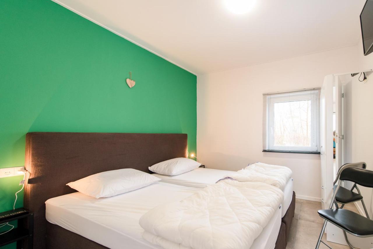 Onder De Pannen Villa Hollum  Exteriör bild